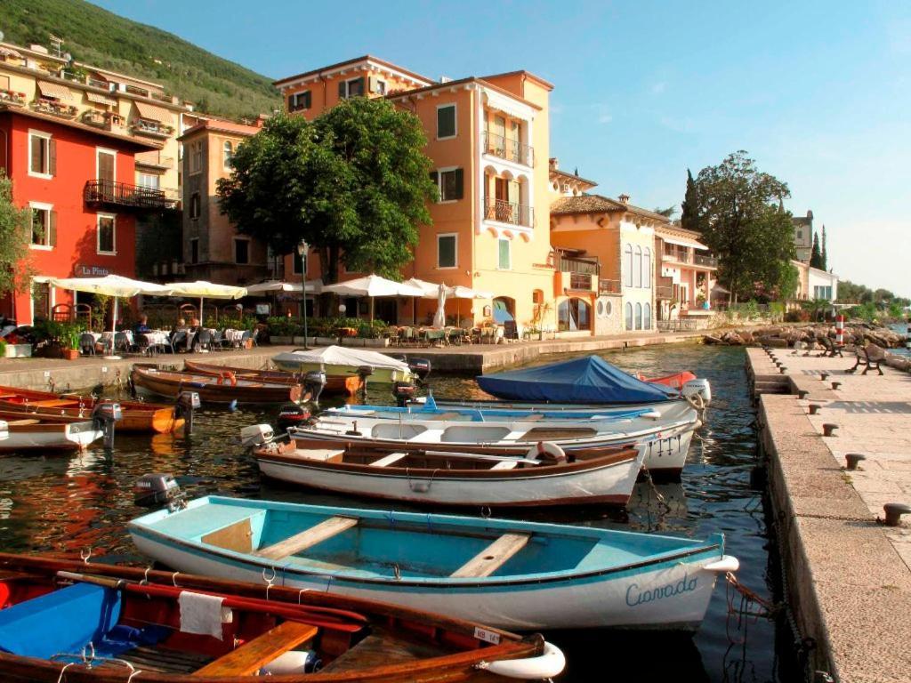 Hotel Eden Brenzone sul Garda Bagian luar foto