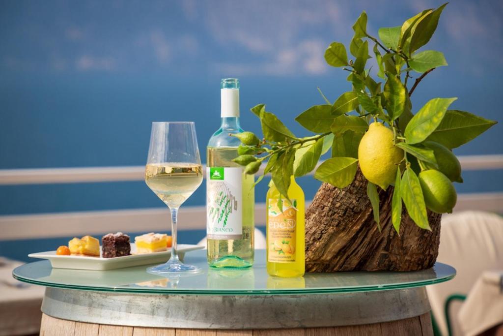 Hotel Eden Brenzone sul Garda Bagian luar foto