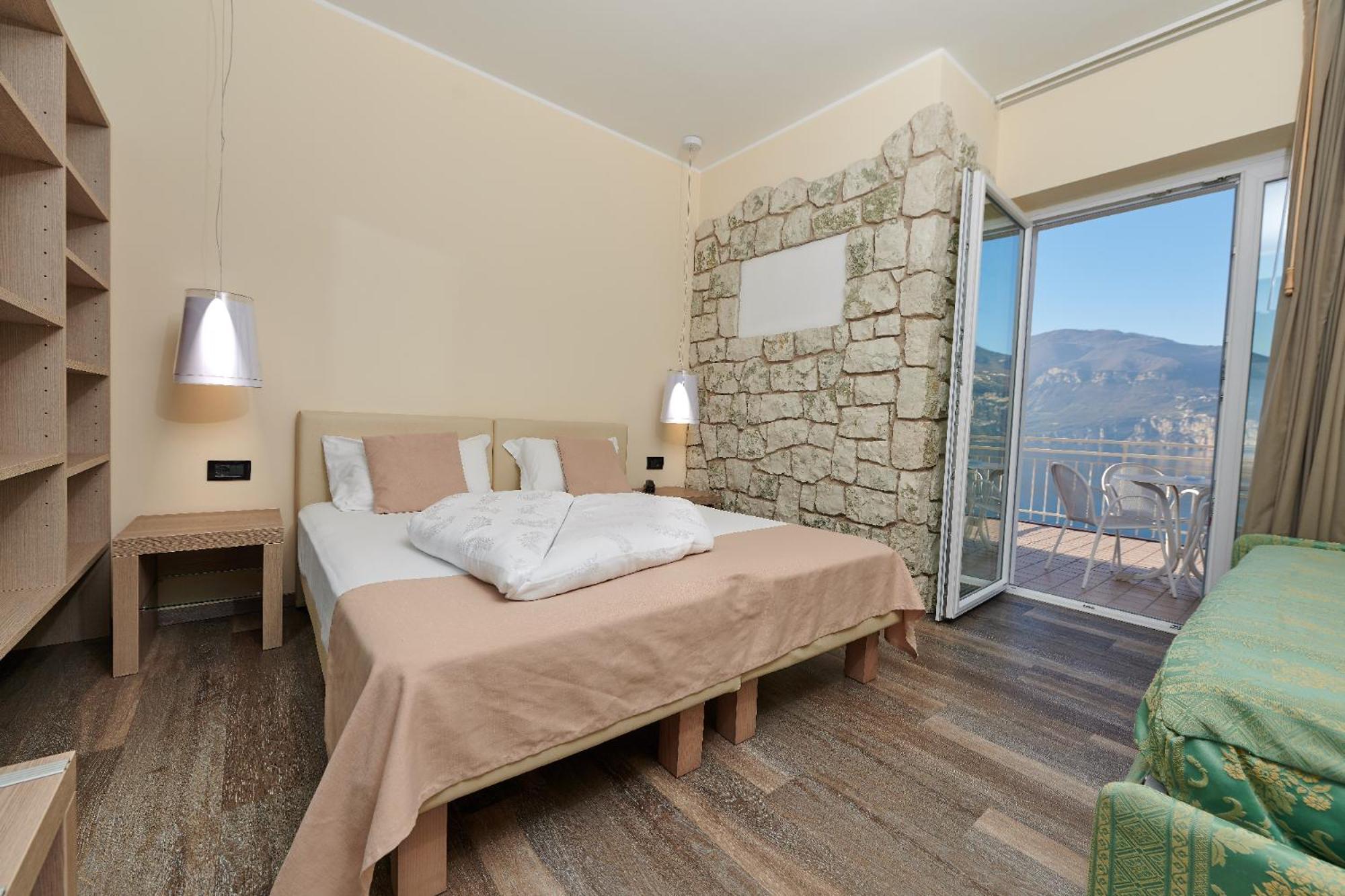 Hotel Eden Brenzone sul Garda Ruang foto