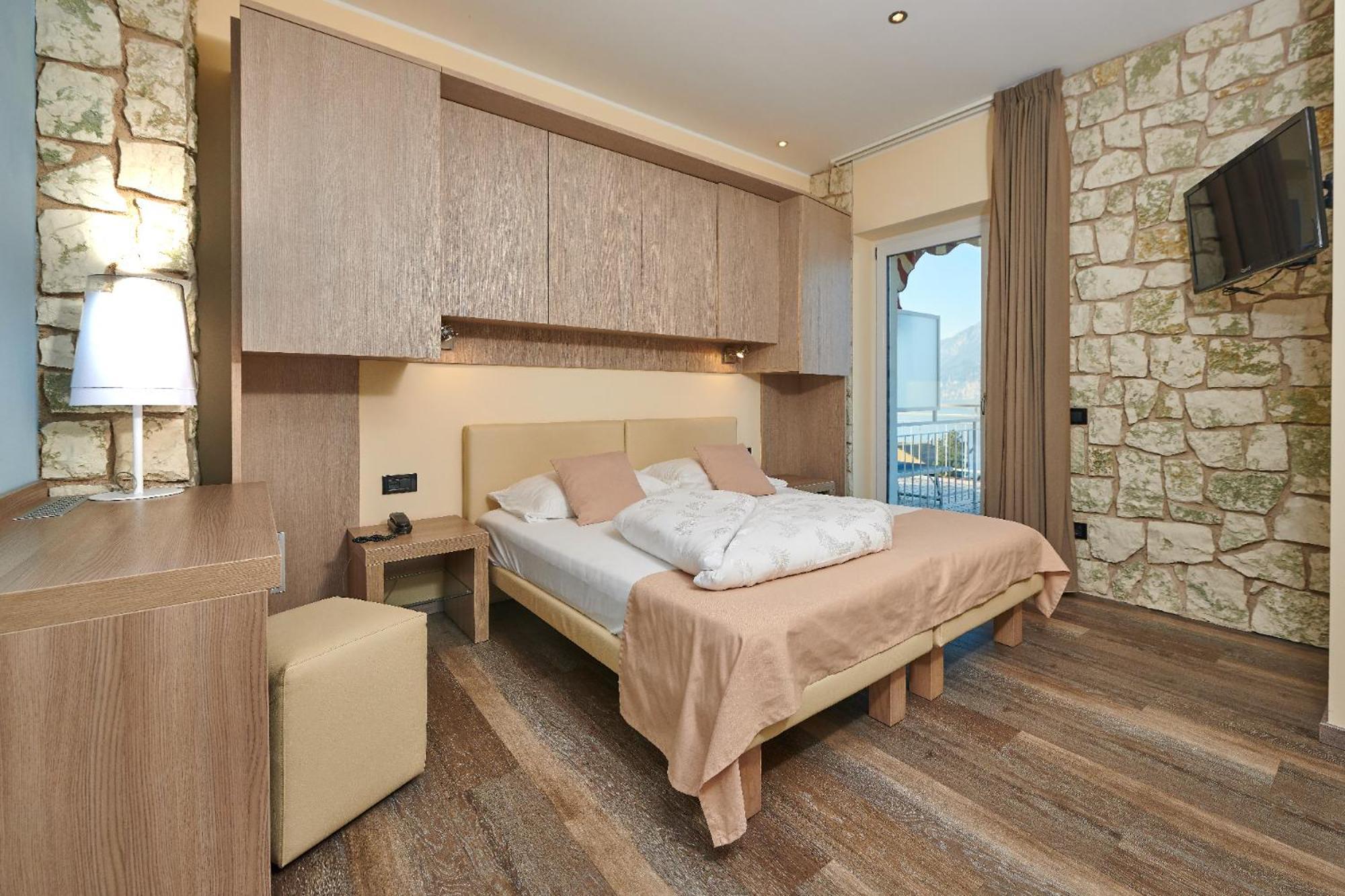 Hotel Eden Brenzone sul Garda Ruang foto