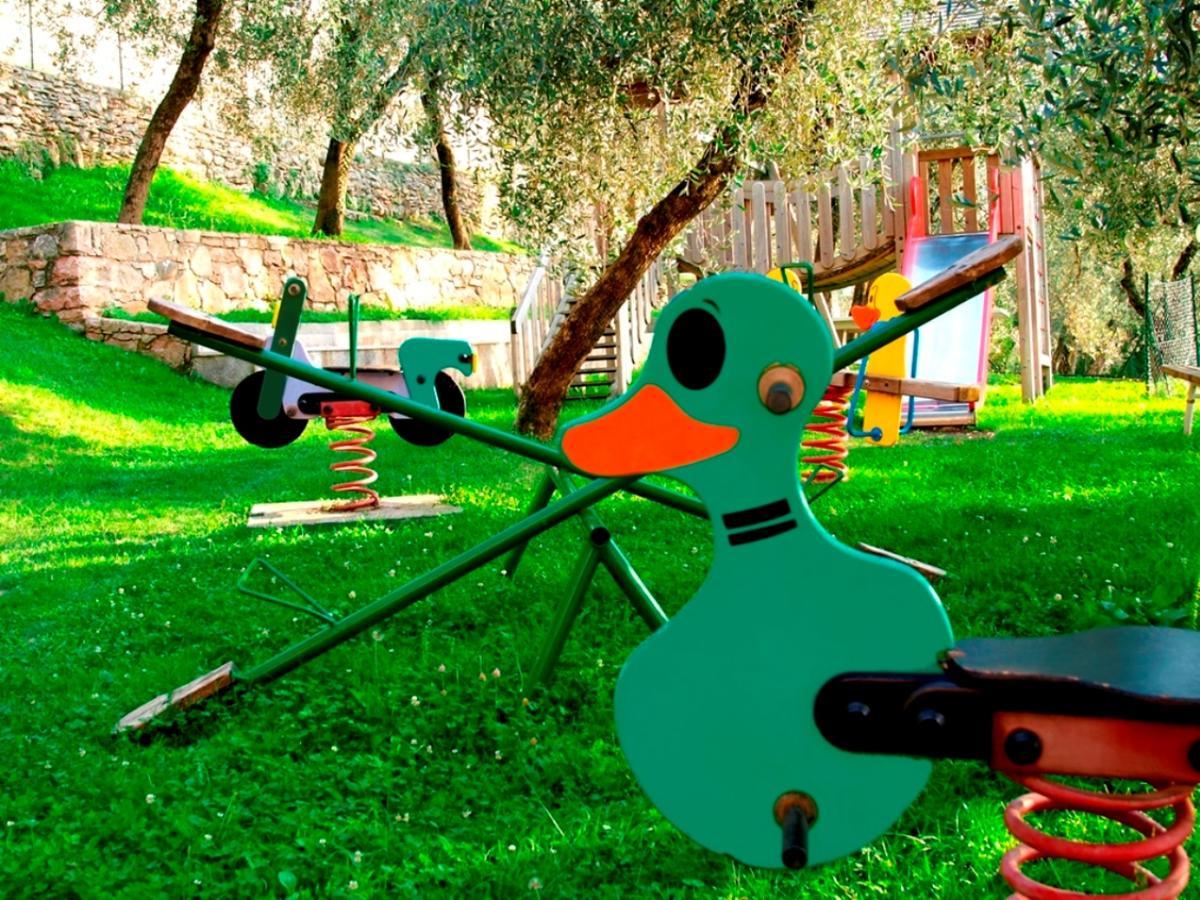 Hotel Eden Brenzone sul Garda Bagian luar foto