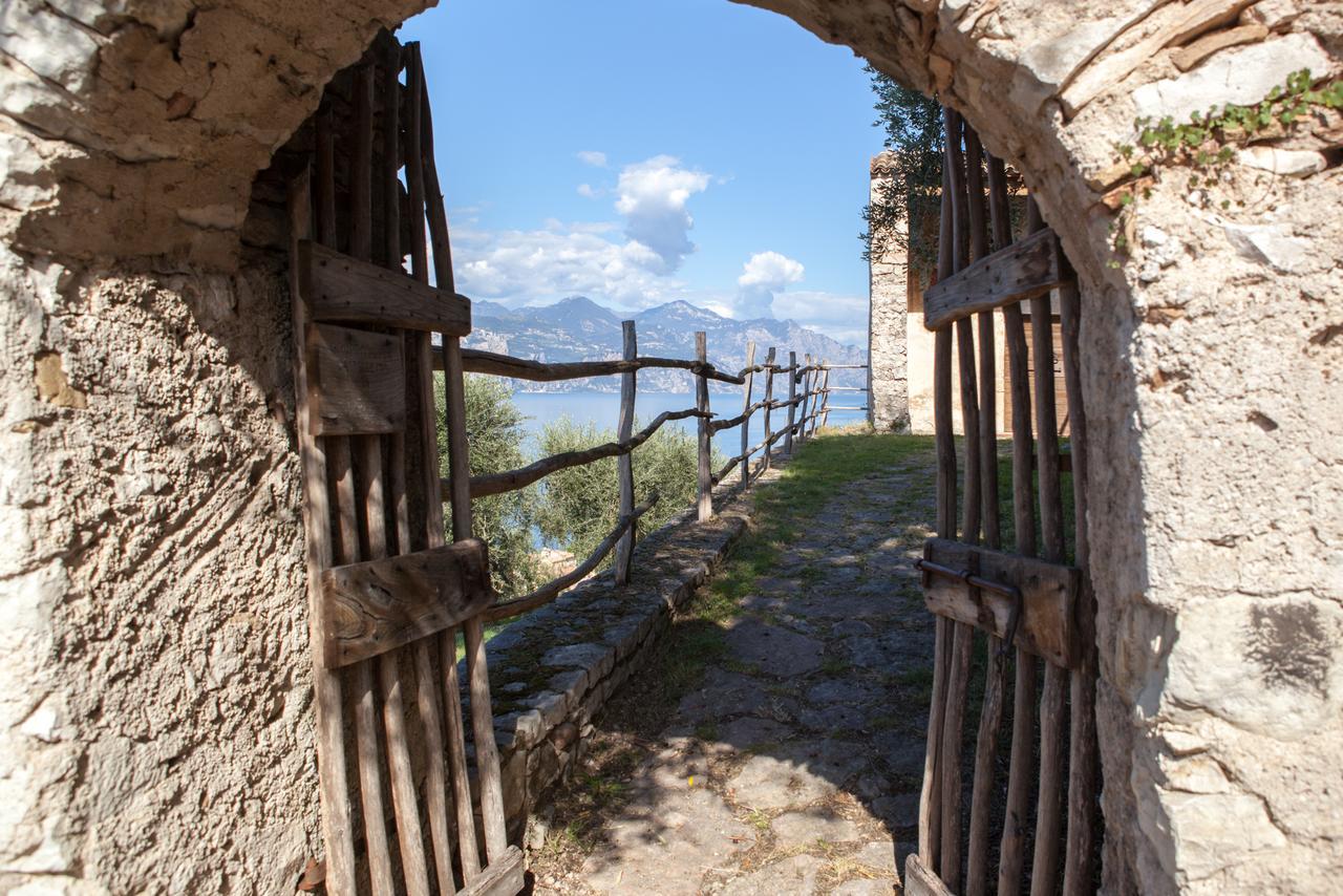 Hotel Eden Brenzone sul Garda Bagian luar foto